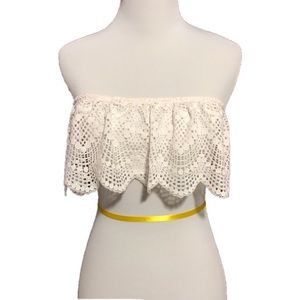 Victoria’s Secret Flouncy Lace Bandeau